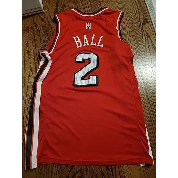 Lonzo Ball Chicago Bulls Jersey Basketball Mens Size Large 48 Adult - Picture 9 of 9